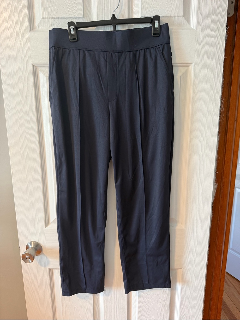 HALARA Navy Cropped Straight-Leg Pants with Wide Waistband